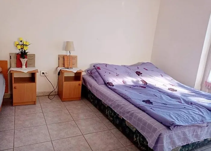 דירה Badacsonyi Magan Szallas בדקסוניטומאי