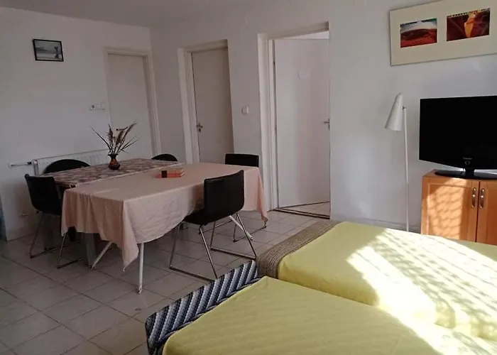 Badacsonyi Magan Szallas * בדקסוניטומאי